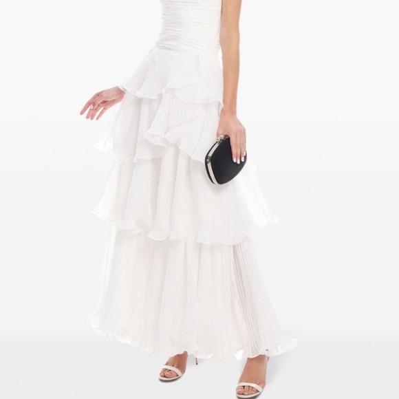 AJE Cosmo Tiered Maxi skirt - Picture 2 of 4